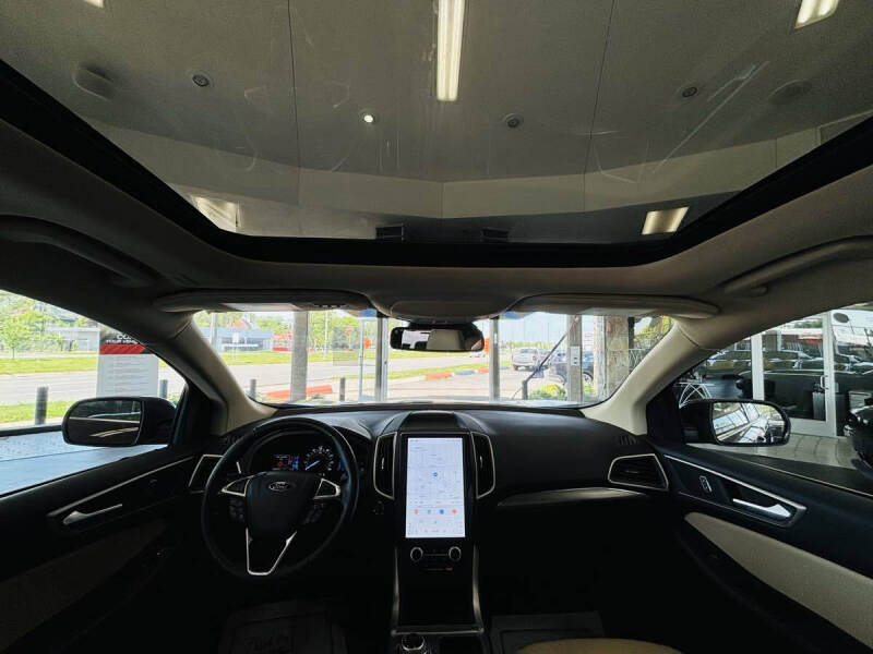 2022 Ford Edge SEL
