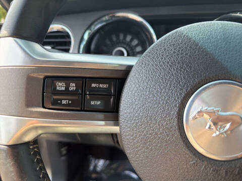 2013 Ford Mustang V6