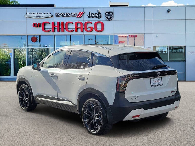 2025 Nissan Kicks SR