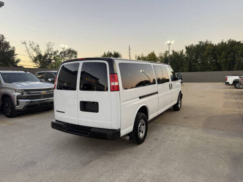 2023 Chevrolet Express LS 3500