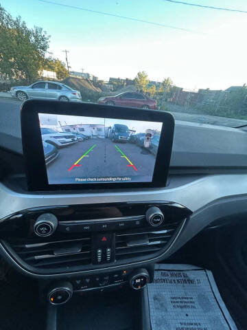 2020 Ford Escape SEL