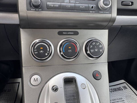 2011 Nissan Sentra SE-R