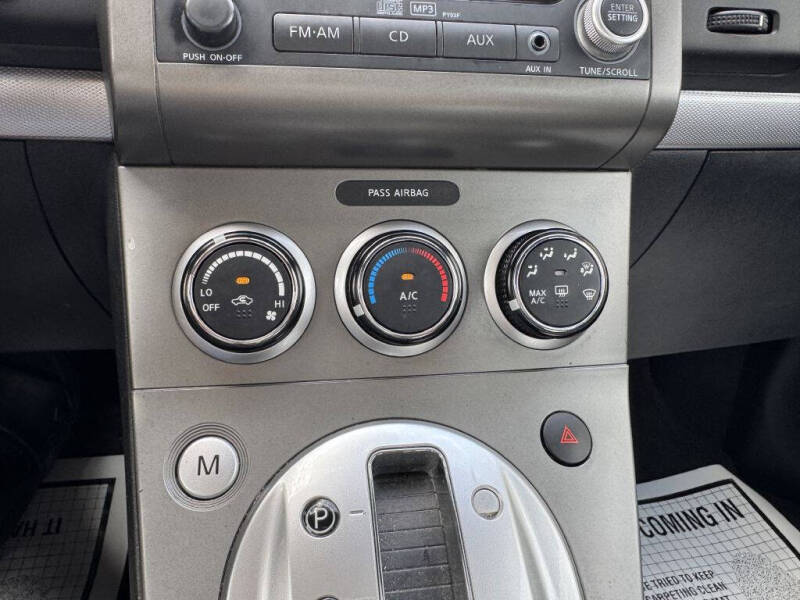 2011 Nissan Sentra SE-R