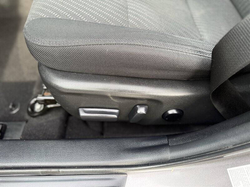 2015 Toyota Camry Hybrid LE