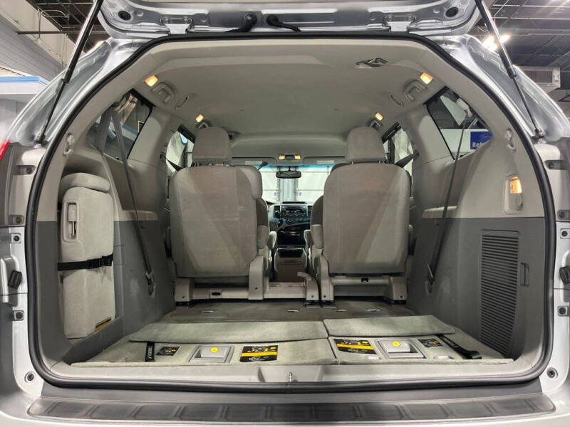 2012 Toyota Sienna