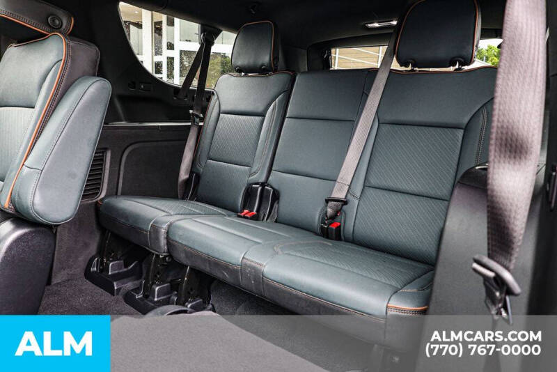 2025 GMC Yukon XL AT4