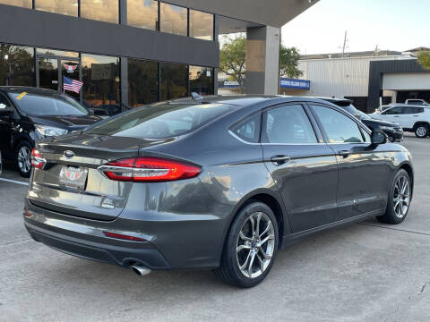 2020 Ford Fusion SEL