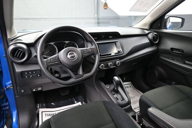 2024 Nissan Kicks S