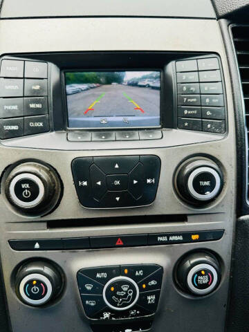 2015 Ford Taurus SEL