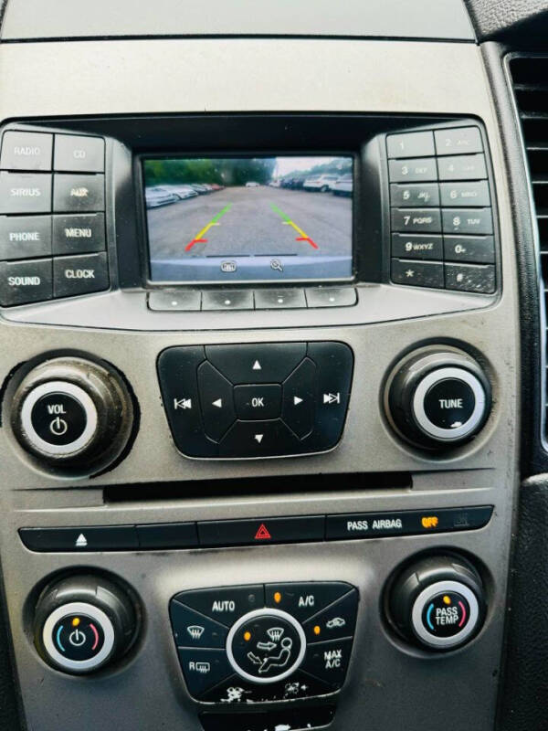 2015 Ford Taurus SEL