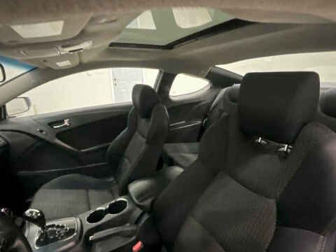 2011 Hyundai Genesis Coupe 2.0T