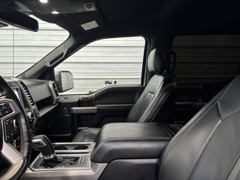 2017 Ford F-150 Platinum