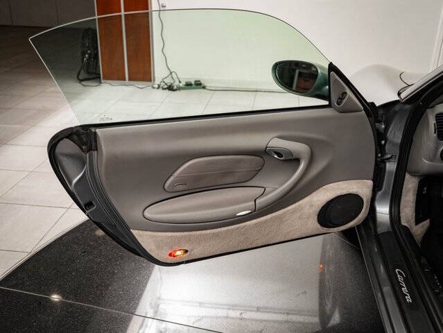 2001 Porsche 911 Carrera