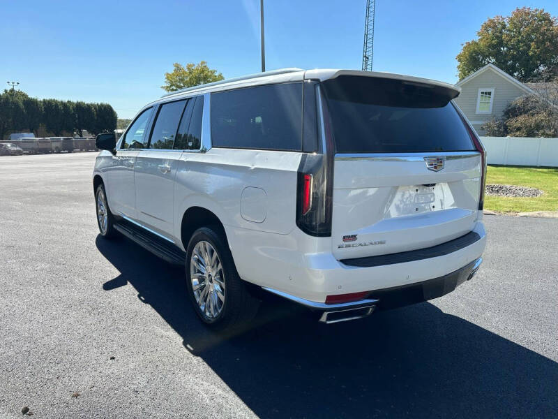 2023 Cadillac Escalade ESV Premium Luxury