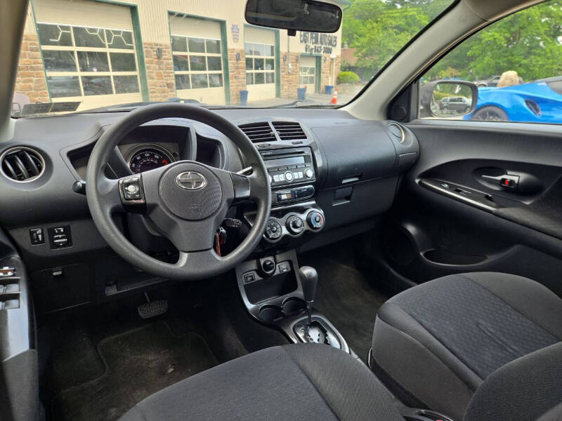 2009 Scion xD