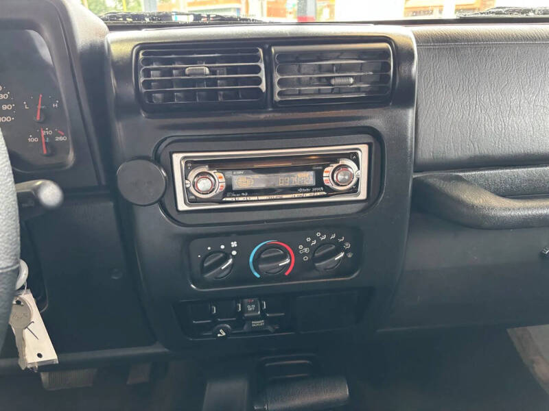 2004 Jeep Wrangler X