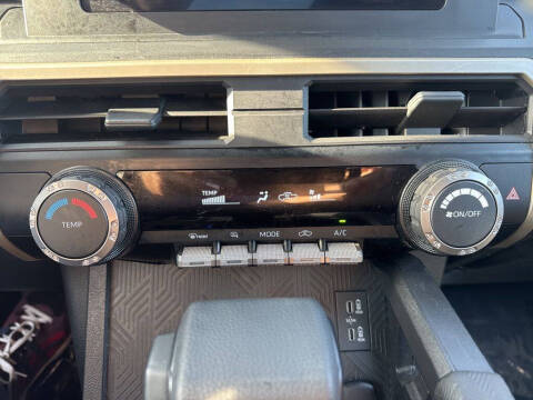 2024 Toyota Tacoma SR