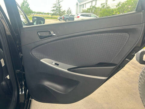 2012 Hyundai Accent SE