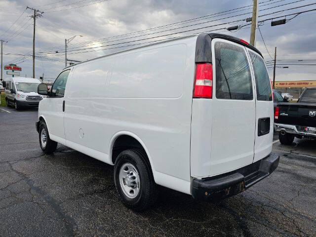 2017 Chevrolet Express 2500