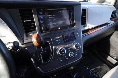 2015 Toyota Sienna Limited Premium 7-Passenger