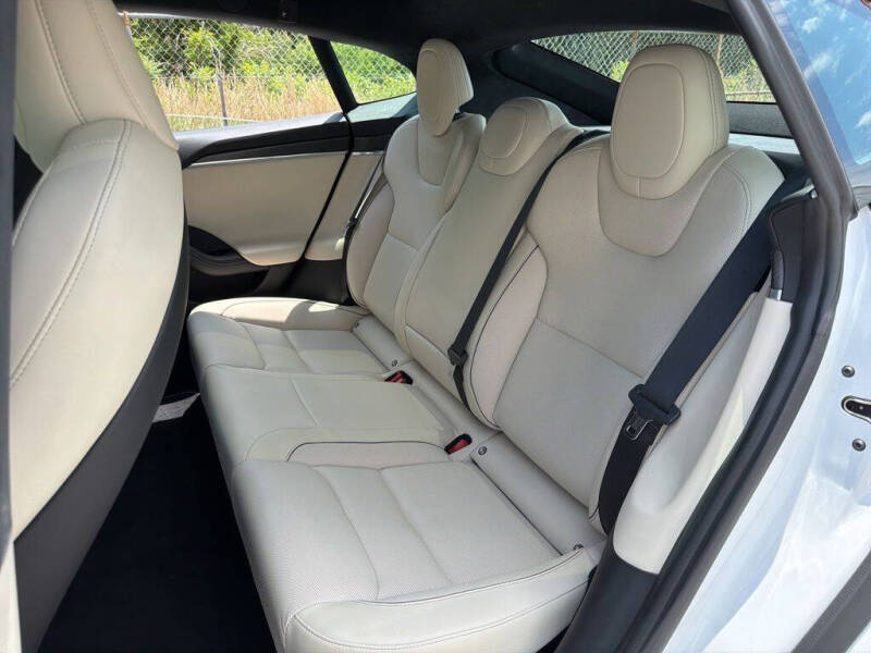 2021 Tesla Model S Plaid