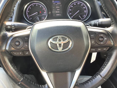 2020 Toyota Camry SE