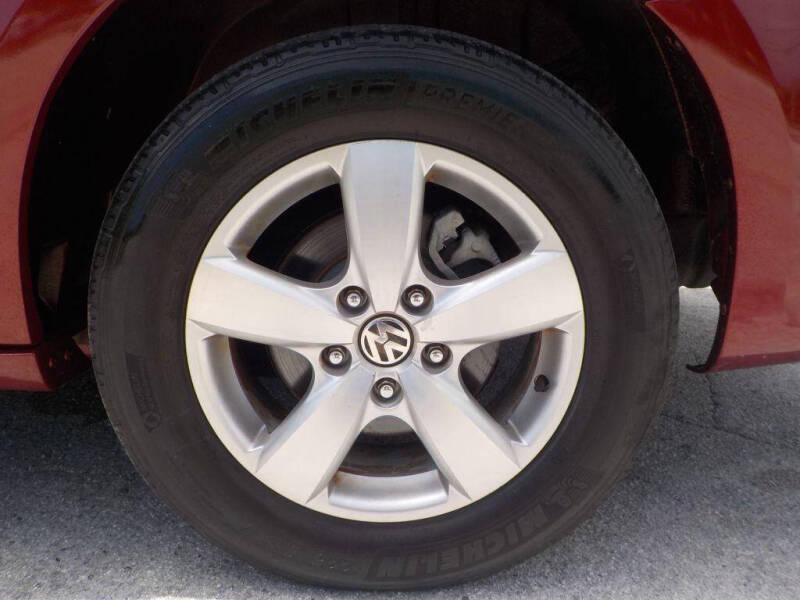 2011 Volkswagen Routan
