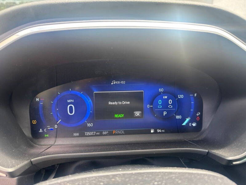 2020 Ford Escape Hybrid Titanium