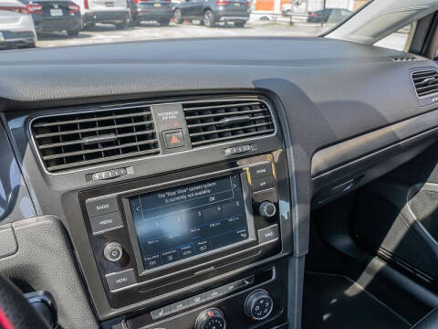 2021 Volkswagen Golf TSI