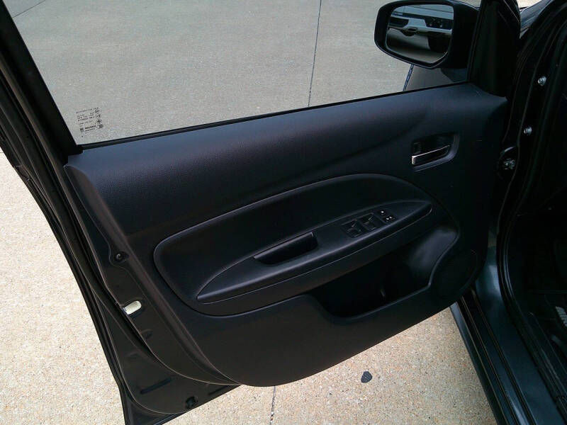 2015 Mitsubishi Mirage ES