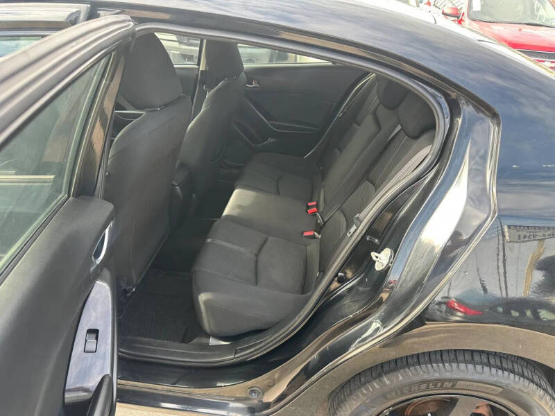 2017 Mazda MAZDA3 Sport