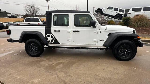 2024 Jeep Gladiator Sport