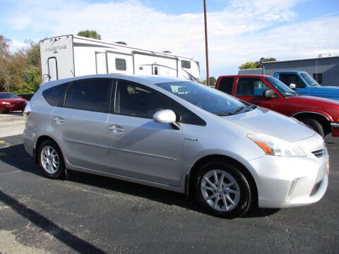 2014 Toyota Prius v Three