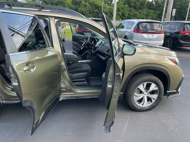 2024 Subaru Ascent Premium 8-Passenger