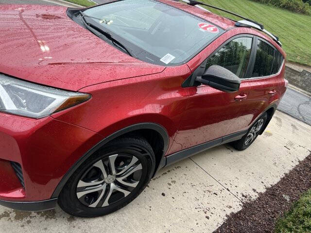 2016 Toyota RAV4 LE