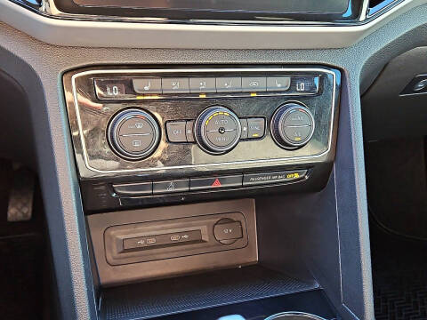 2023 Volkswagen Atlas Cross Sport SE