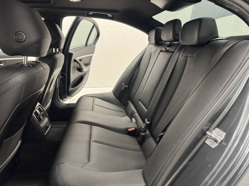 2017 BMW 3 Series 330i