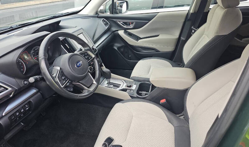2024 Subaru Forester Premium