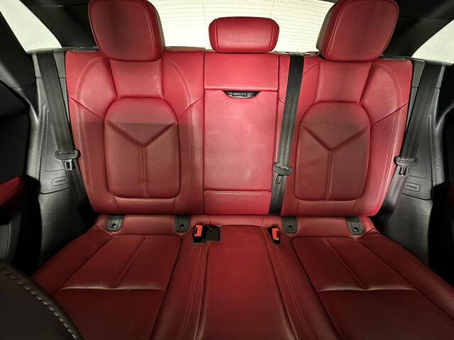 2022 Porsche Macan S