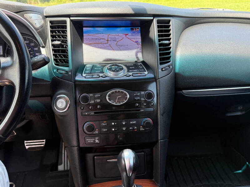 2014 Infiniti QX70