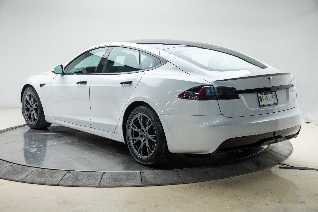 2021 Tesla Model S 23