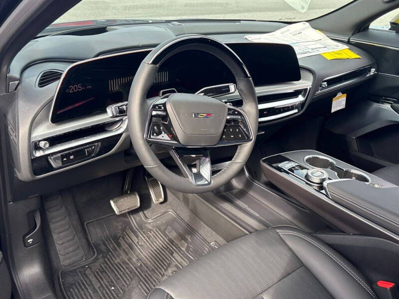 2026 Cadillac LYRIQ-V