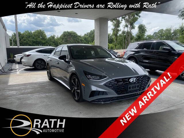 Gray 2023 Hyundai SONATA SEL Plus SEL Plus 4dr Sedan 1