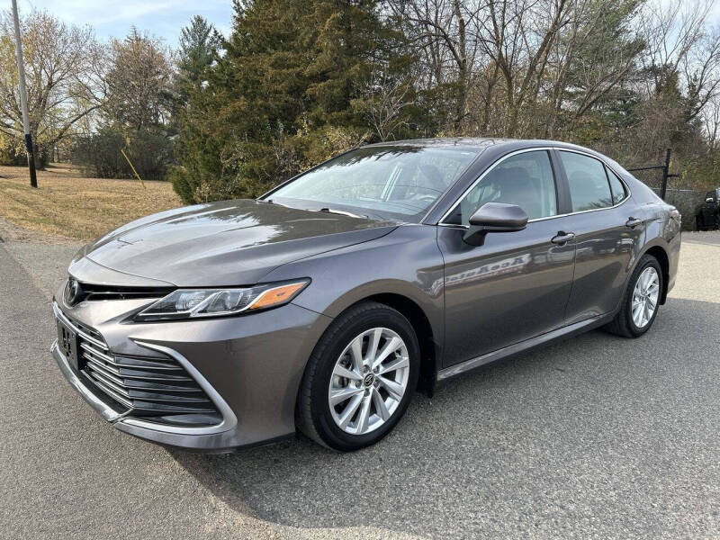 2023 Toyota Camry LE photo 2