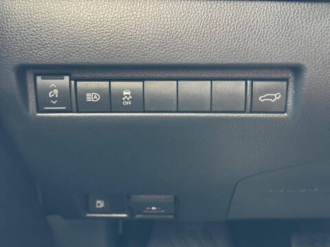 2022 Toyota Venza XLE