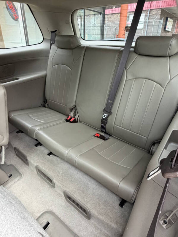 2013 GMC Acadia Denali