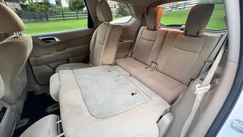 2015 Nissan Pathfinder S