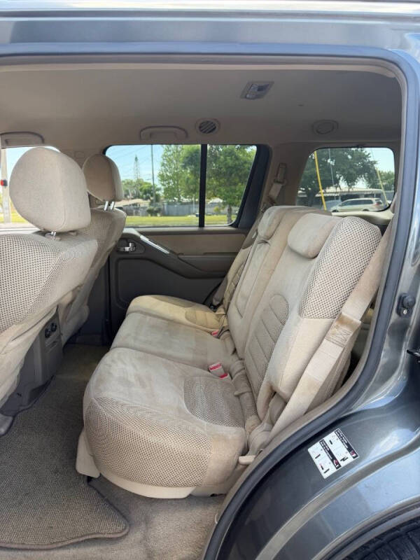 2008 Nissan Pathfinder SE