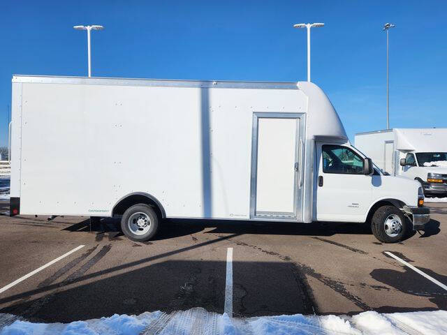 2025 Chevrolet Express 4500