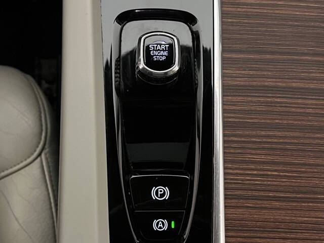 2022 Volvo S60 B5 Momentum